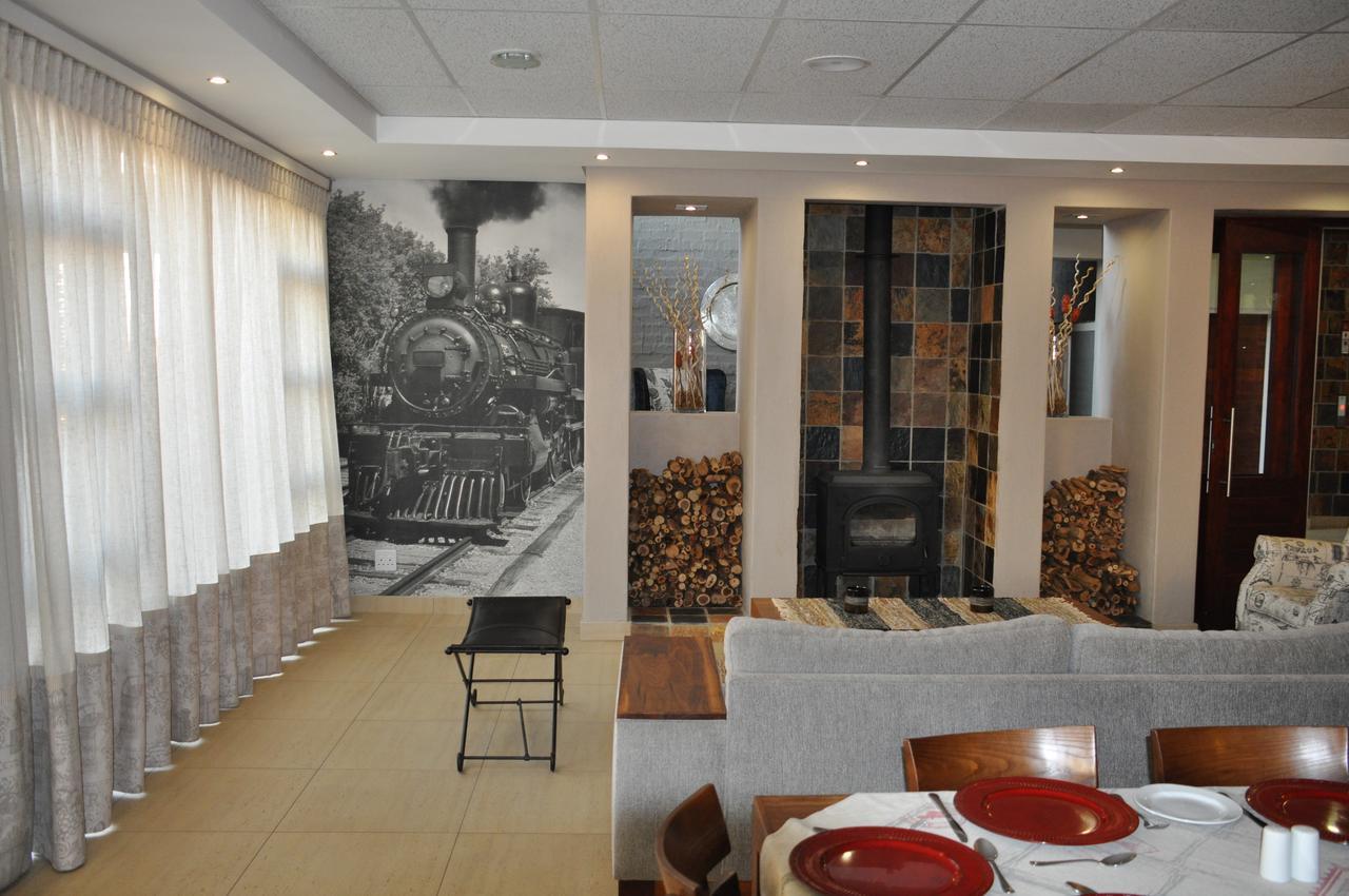 Merchant Business Class Hotel Henley on Klip Extérieur photo