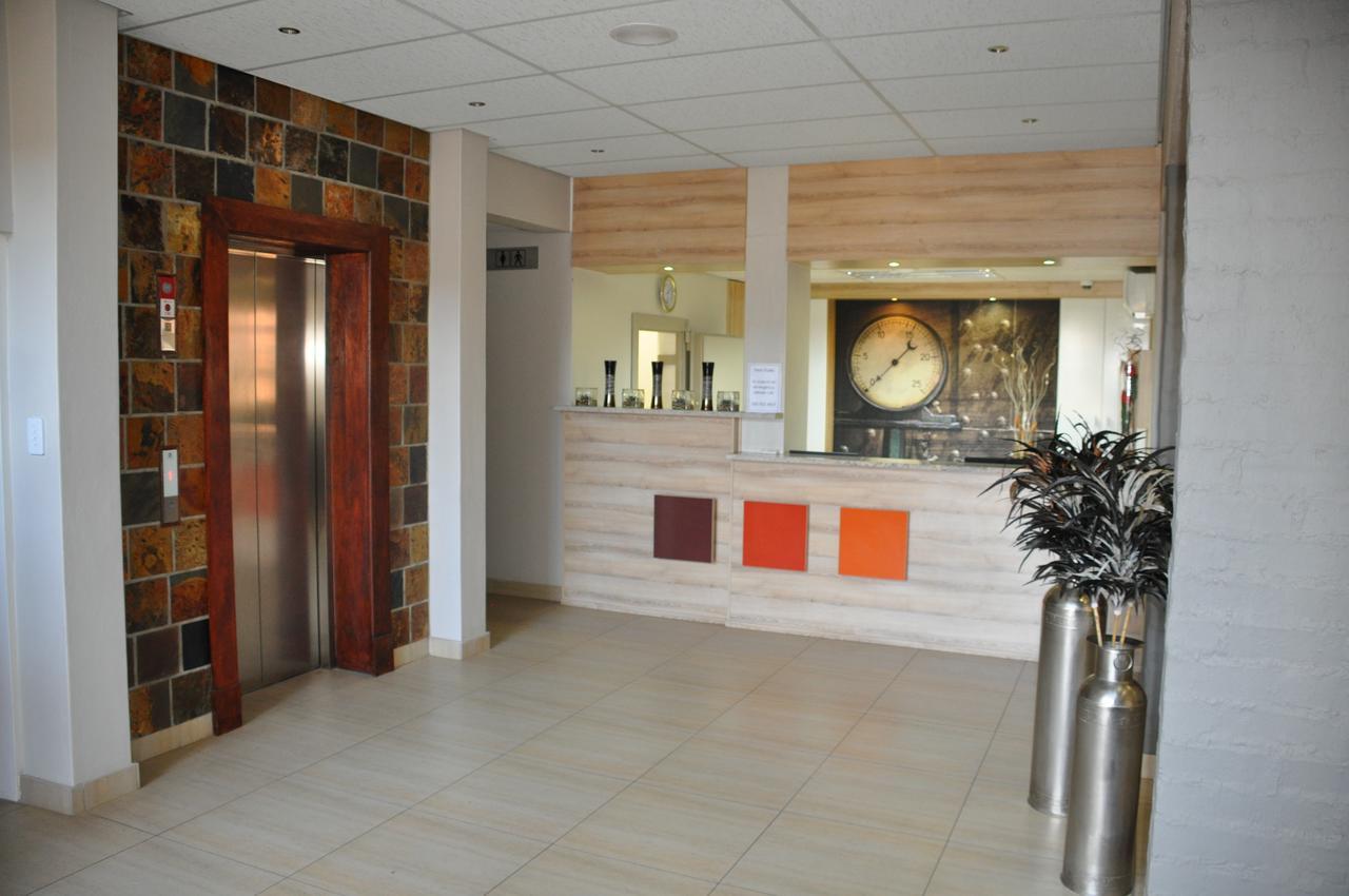 Merchant Business Class Hotel Henley on Klip Extérieur photo